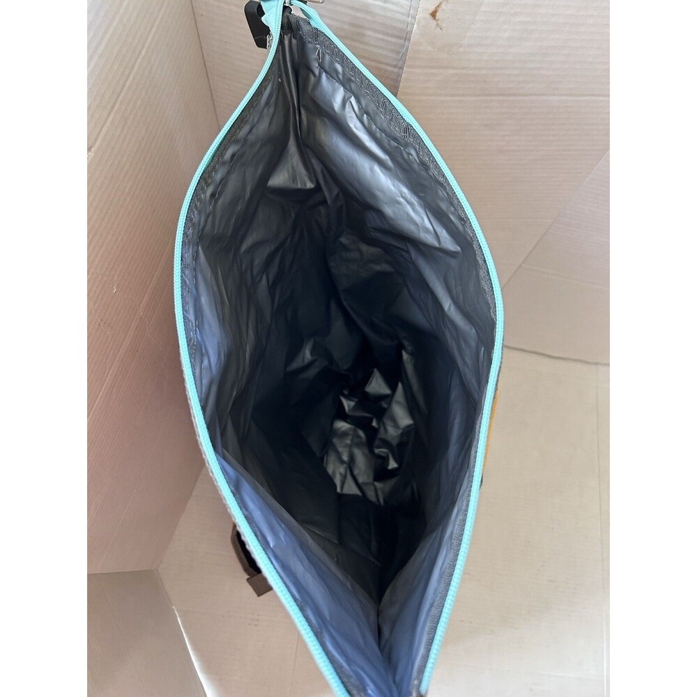 Subaru Insulated back pack NWOT - Picture 8 of 16